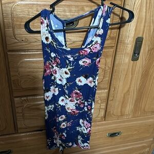 MAGIF FIT MEDIUM FLORAL TANK TOP